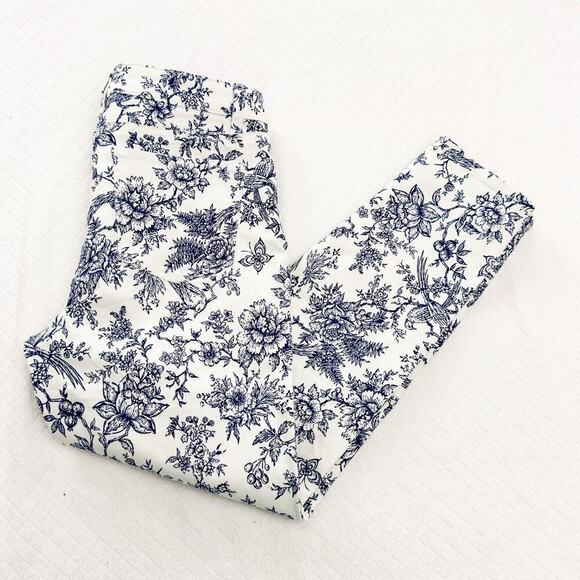 Talbots Slim Ankle Jean Flower Print Blue White Size 6P MINT - Picture 8 of 8